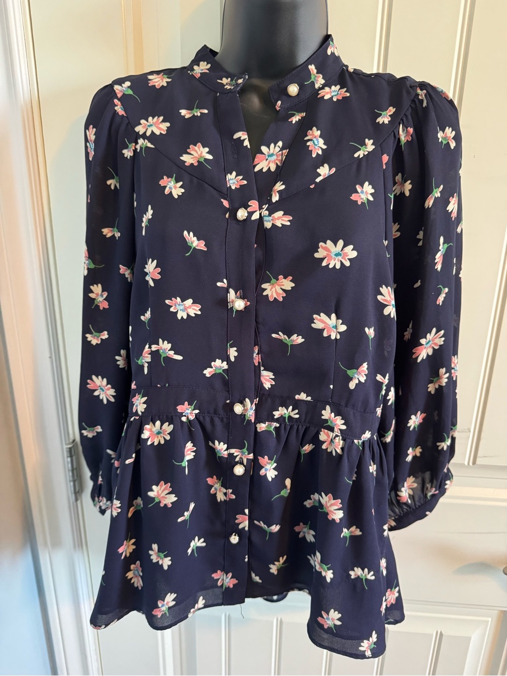 Awear Navy Floral Button Down Peplum Tunic Blouse Sz 10/38 or Small